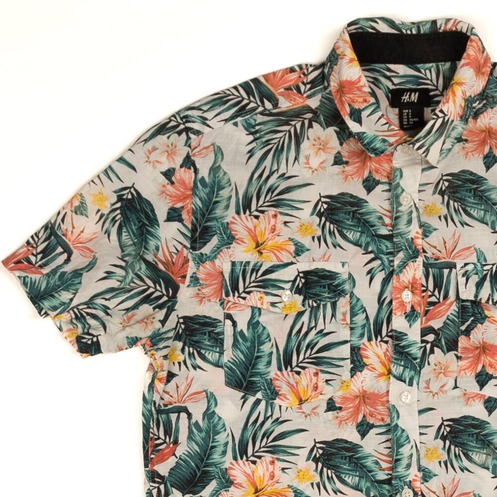 H&M Men's Hawaiian Floral Button up short sleeve shirt SMALL